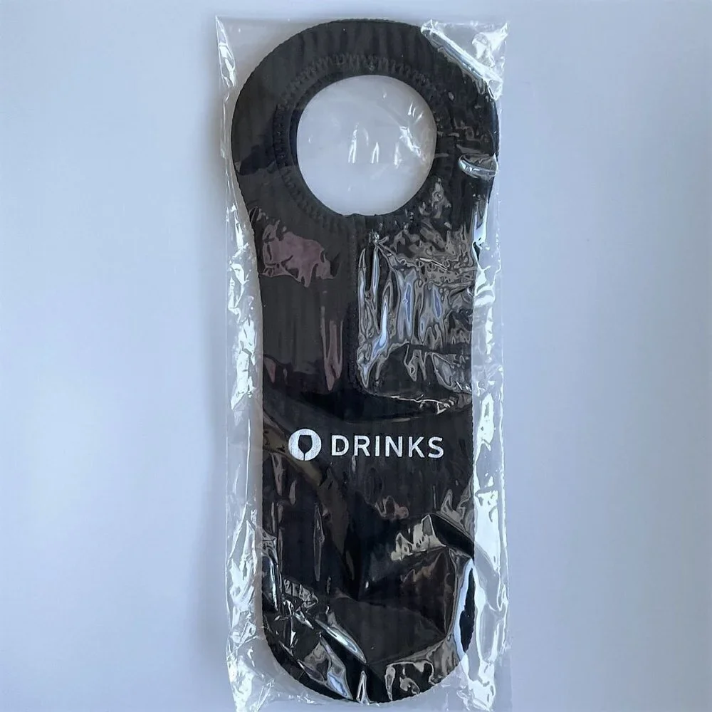 NEW WINE TOTE  ZIPPER SLEEVE